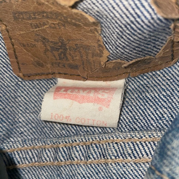 Vintage Levi’s oversized Jean jacket - Picture 5 of 5